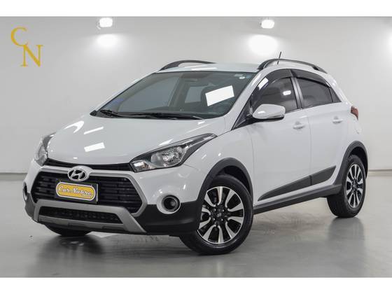 HYUNDAI HB20X 1.6 16V STYLE FLEX 4P AUTOMÁTICO